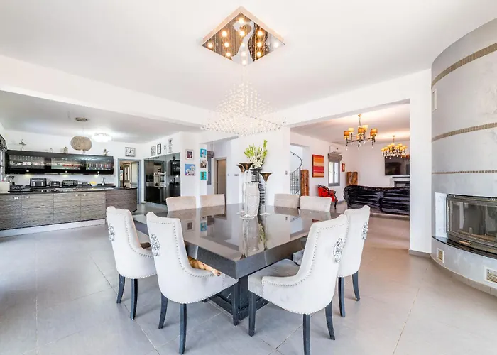 ヴィラ Panorama アヤナパ