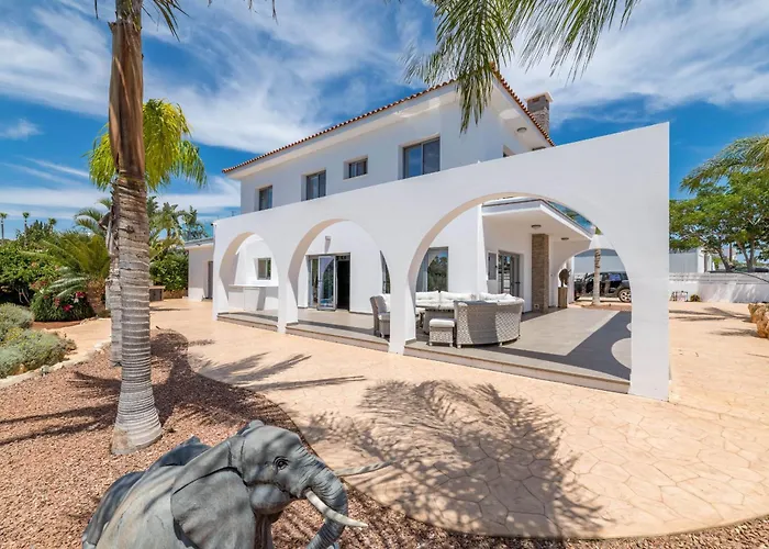 ヴィラ Panorama アヤナパ